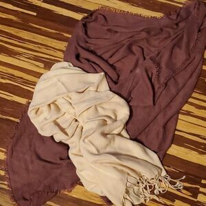 3/$30 Two scarves NWT
